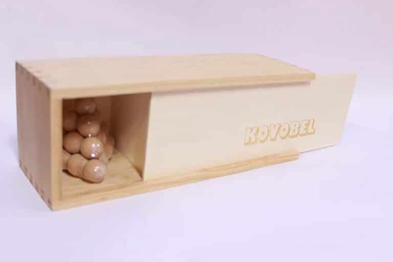 Laser loga na drevenú krabičku, hračku Kovobel