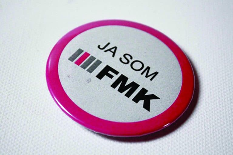 Kovový odznak s vlastnou digitálnou plnofarebnou potlačou FMK