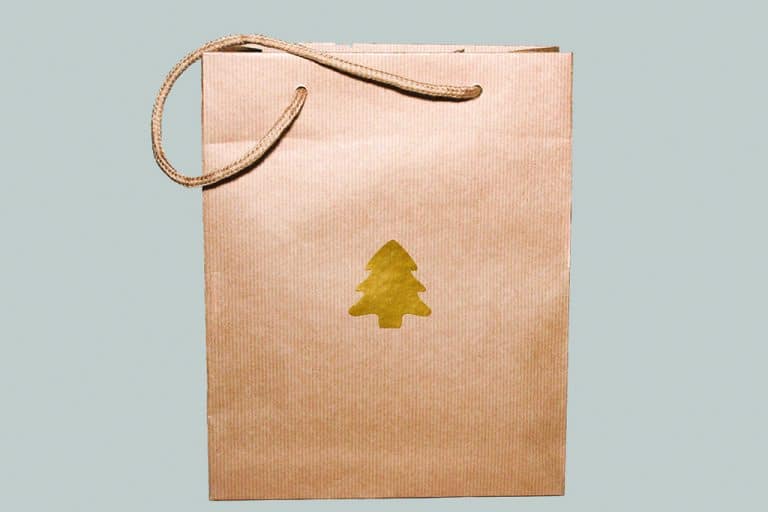 Vianočná darčeková taška s etiketou Presentas