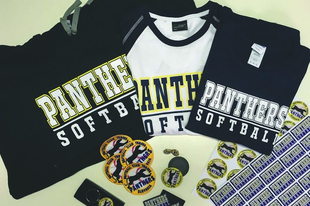 Reklamný textil, odznaky, magnetky, nálepky s potlačou loga Panthers pre športový klub