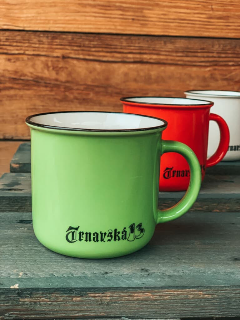 keramické retro hrnčeky s potlačou trnavská 13