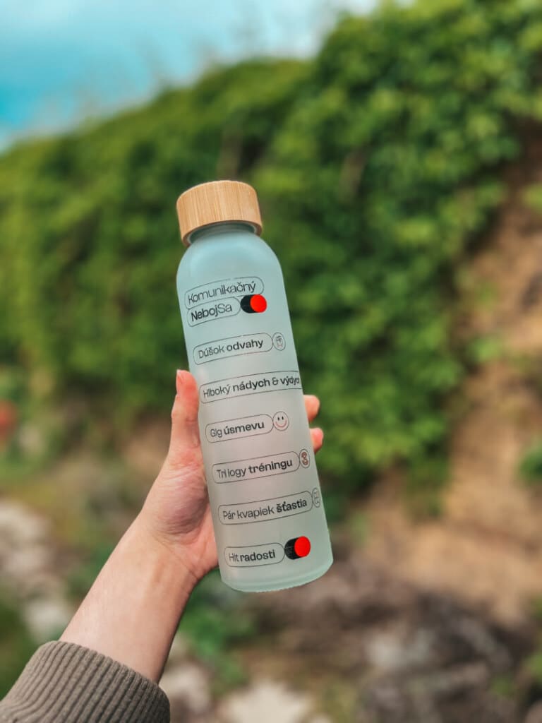 sklenená fľaša s rotačnou digitálnou potlačou