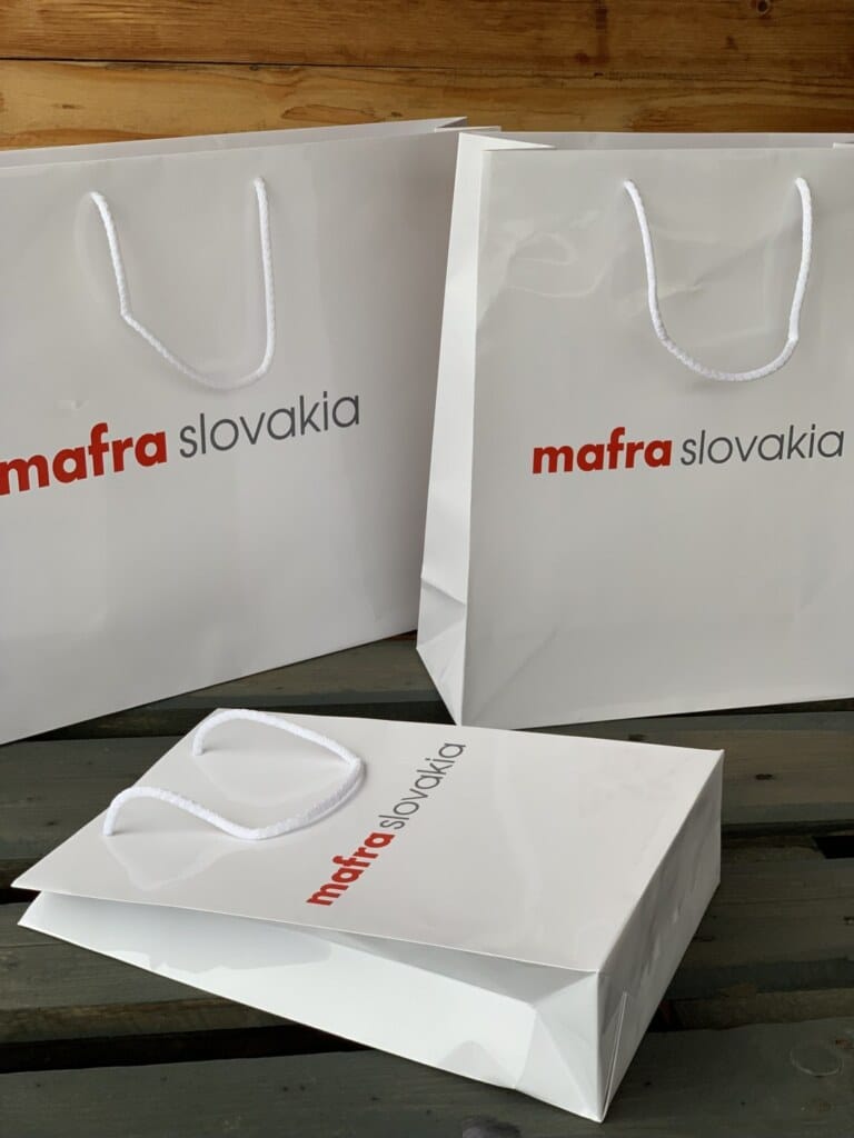 darčekové tašky s vlastným logom