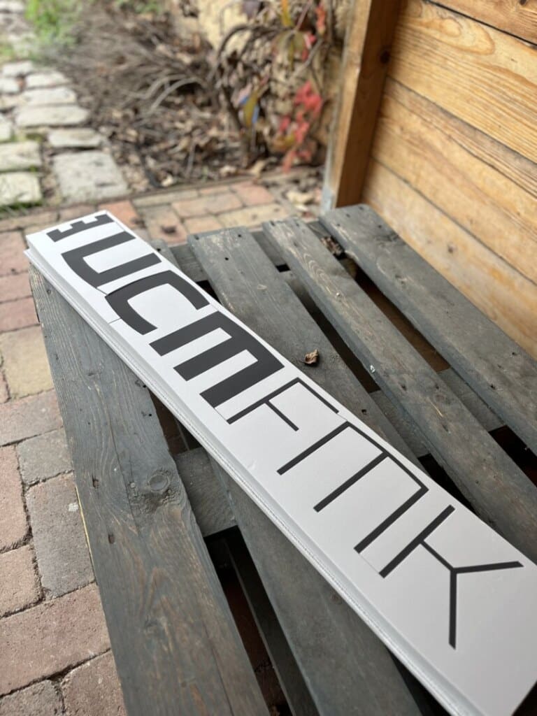 3D logo